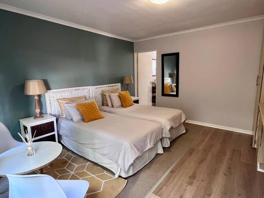4 With Pool Access & No Loadshedding Apartamento